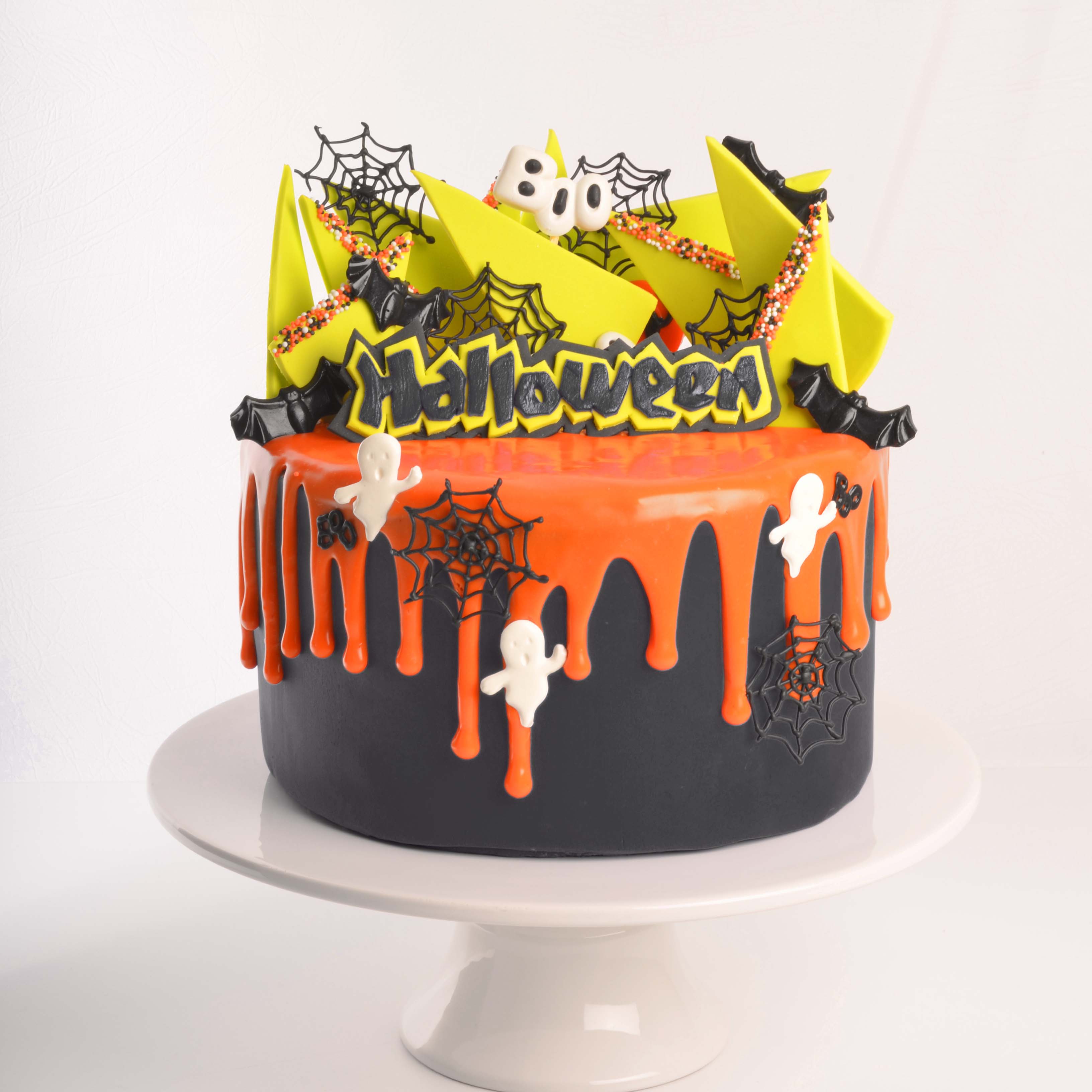 Halloween Cake - Roberts Edible Craft
