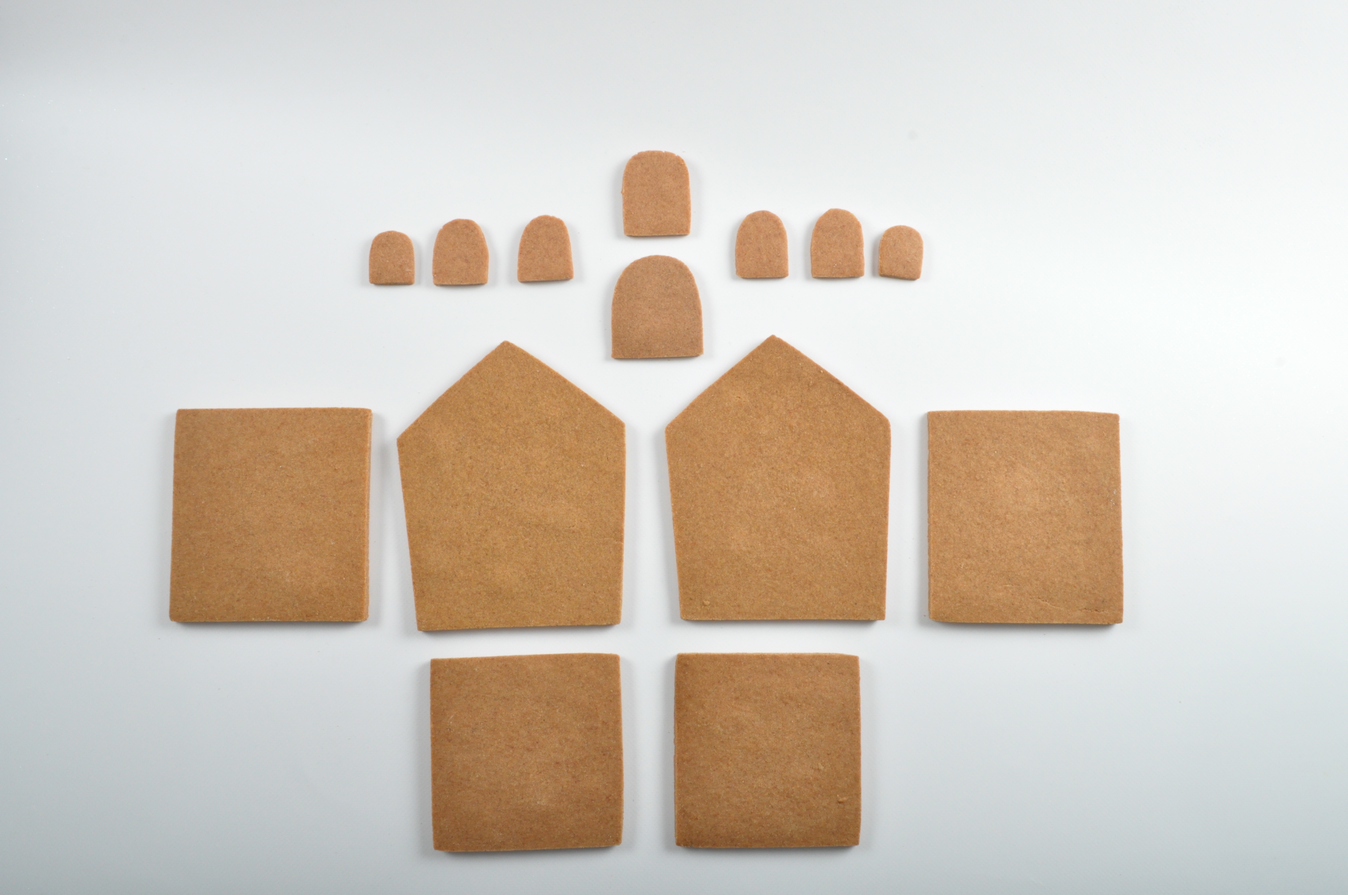 Gingerbread House - Gather your Pieces